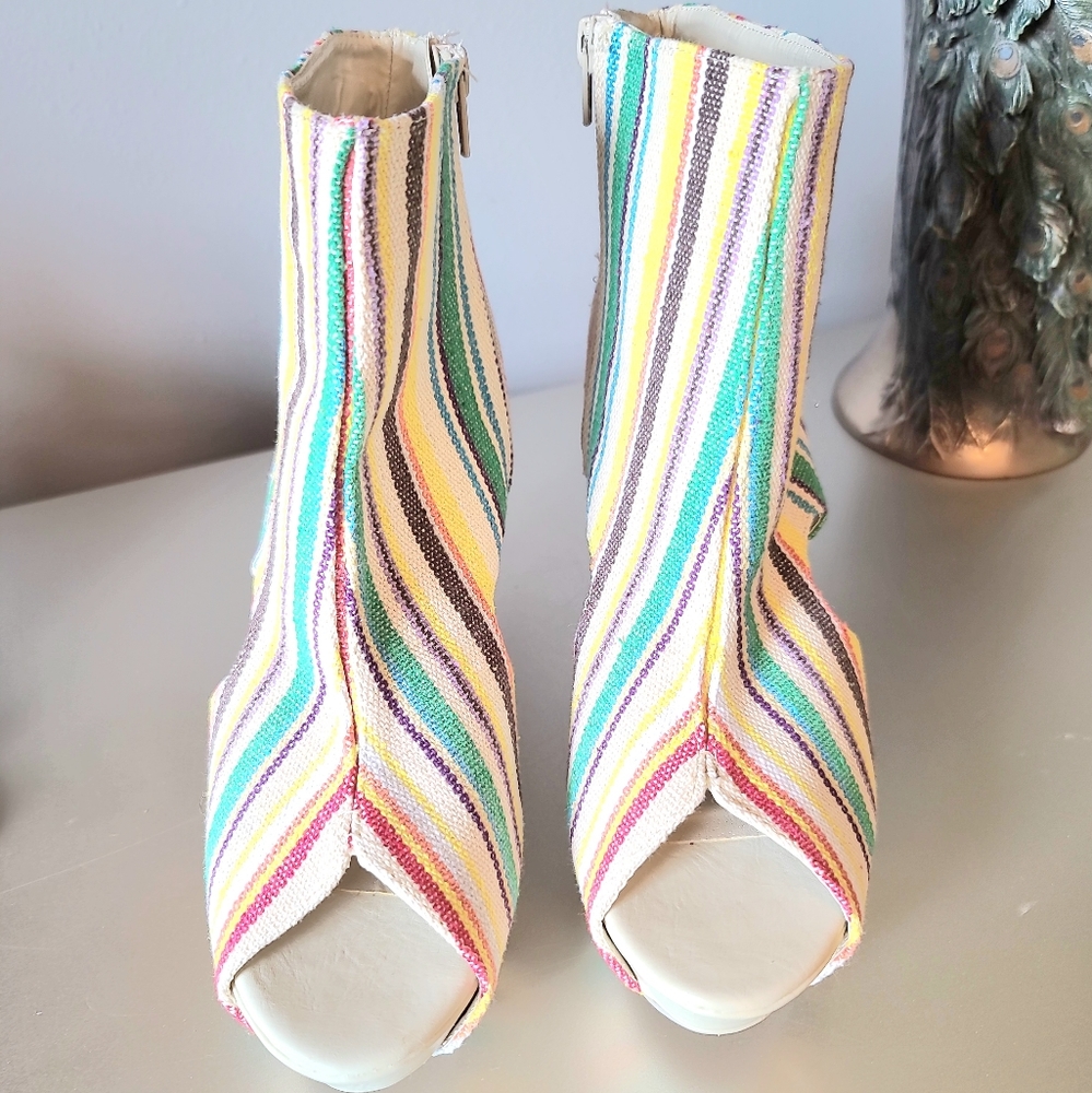 Wedges (Zena 84 beige multi)
